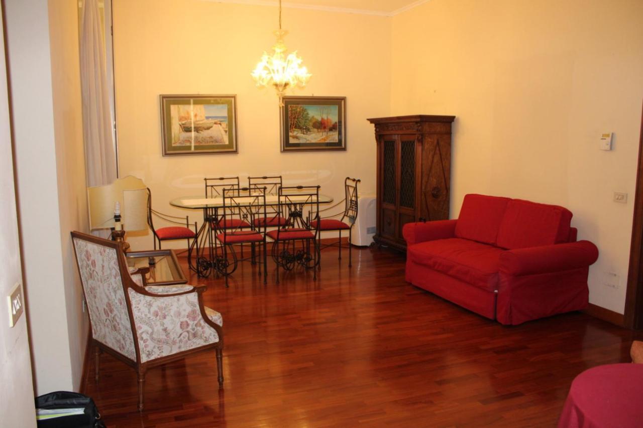 Colosseum New Charming Apartment Rome Buitenkant foto
