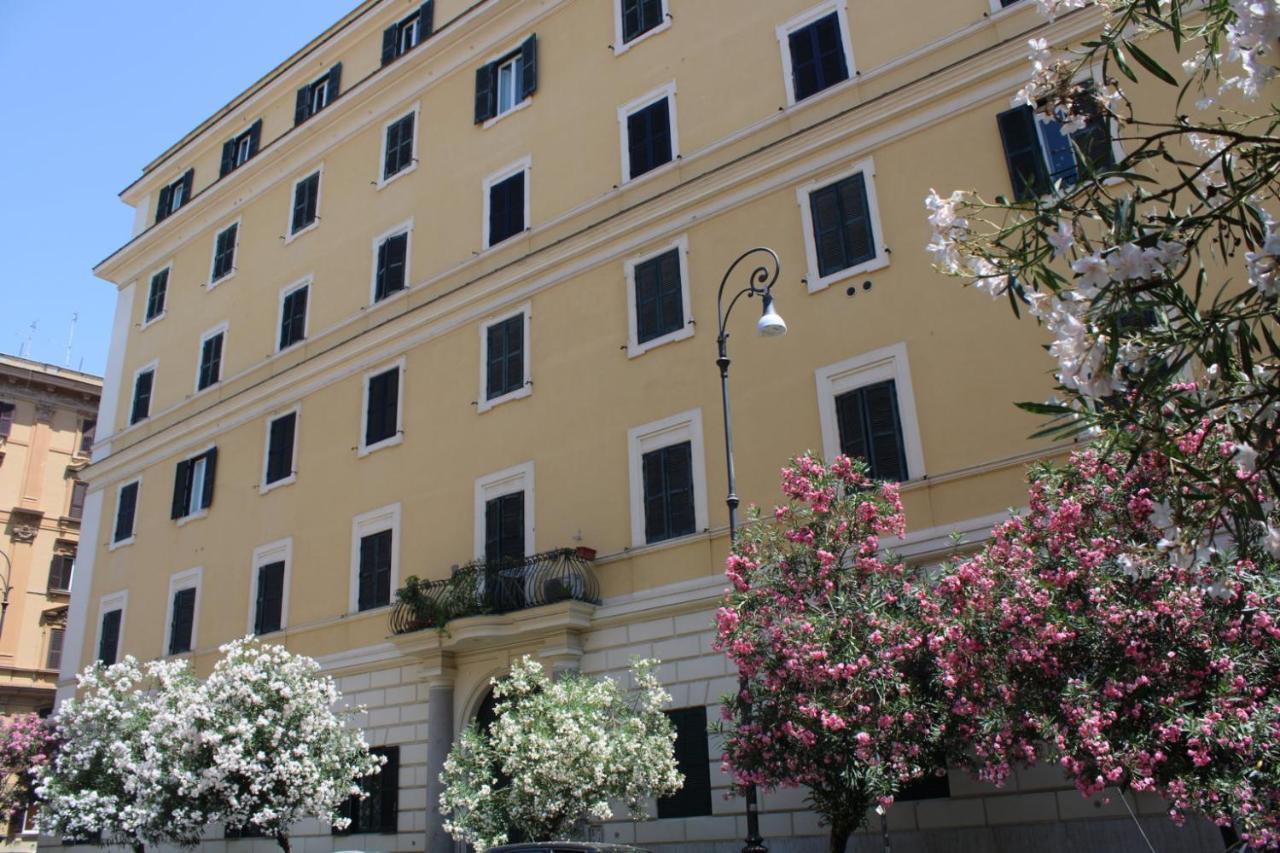 Colosseum New Charming Apartment Rome Buitenkant foto
