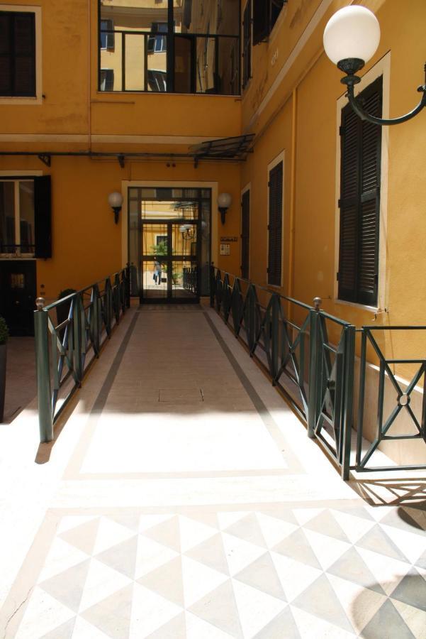 Colosseum New Charming Apartment Rome Buitenkant foto